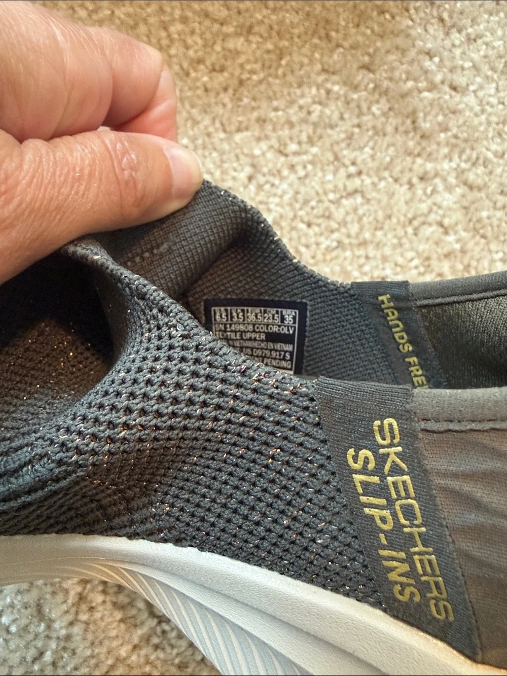 Skechers new box